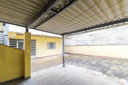 Casa à venda com 200m², 6 quartos e 4 vagasÁrea de Serviço 2