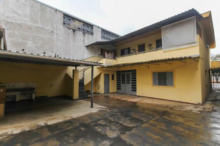 Casa à venda com 200m², 6 quartos e 4 vagasQuintal