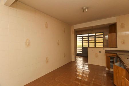 Casa à venda com 200m², 6 quartos e 4 vagasCozinha 2