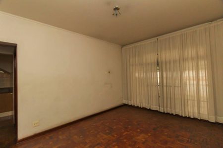 Casa à venda com 200m², 6 quartos e 4 vagasSala 2