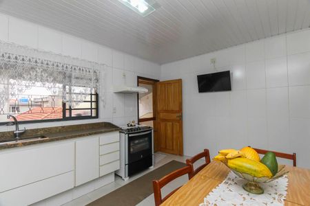 Casa à venda com 200m², 6 quartos e 4 vagasCozinha