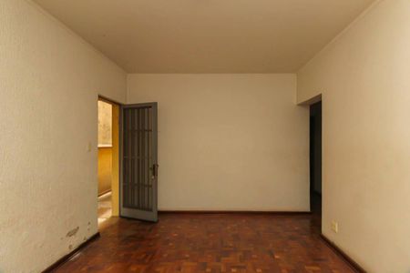 Casa à venda com 200m², 6 quartos e 4 vagasSala 2