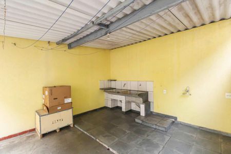 Casa à venda com 200m², 6 quartos e 4 vagasÁrea de Serviço 2