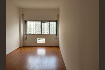 Apartamento à venda com 50m², 2 quartos e sem vaga Apartamento à venda com 50m², 2 quartos e sem vagaSala