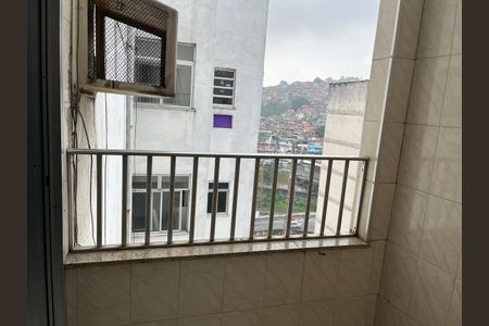 Apartamento à venda com 50m², 2 quartos e sem vaga Apartamento à venda com 50m², 2 quartos e sem vagaVaranda