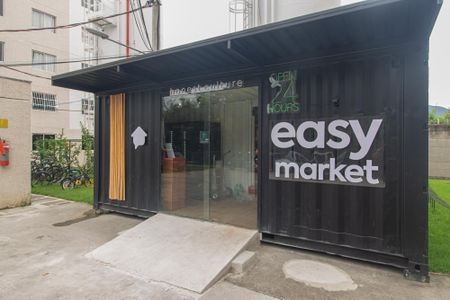 Apartamento para alugar com 45m², 2 quartos e 1 vagaÁrea comum - Mini Mercado