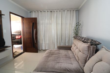 Sala de casa para alugar com 4 quartos, 250m² em Jardim Santa Teresinha, São Paulo