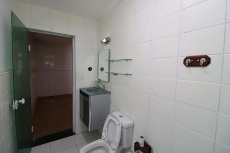Casa para alugar com 250m², 4 quartos e 3 vagasBanheiro C2