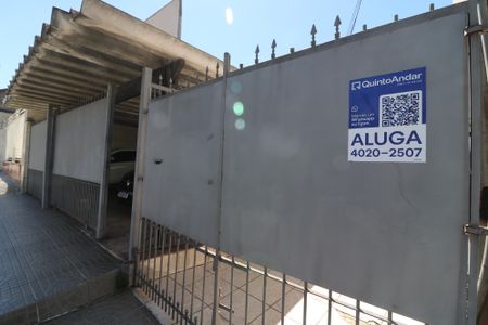 Casa para alugar com 250m², 4 quartos e 3 vagasFachada