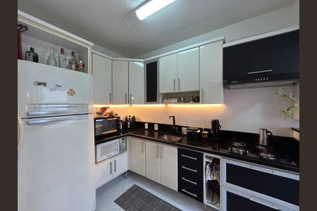 Cozinha de apartamento para alugar com 1 quarto, 43m² em Pátria Nova, Novo Hamburgo