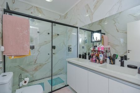 Casa para alugar com 348m², 3 quartos e 2 vagasBanheiro da Suíte