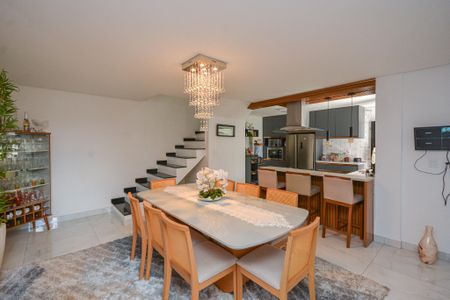 Casa para alugar com 348m², 3 quartos e 2 vagasSala de Jantar