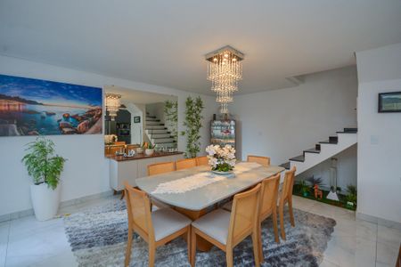 Casa para alugar com 348m², 3 quartos e 2 vagasSala de Jantar