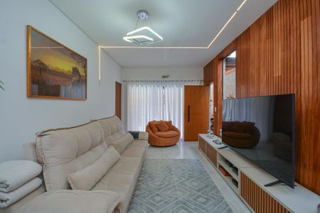 Sala de casa para alugar com 3 quartos, 348m² em Vila Friburgo, São Paulo