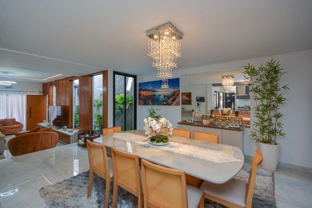 Casa para alugar com 348m², 3 quartos e 2 vagasSala de Jantar