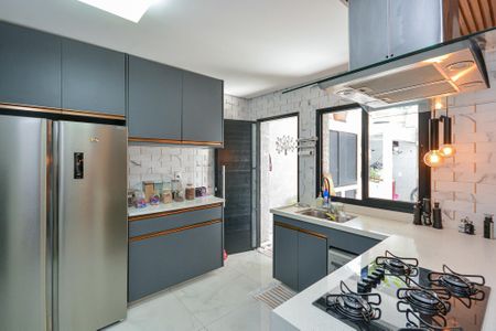 Casa para alugar com 348m², 3 quartos e 2 vagasCozinha