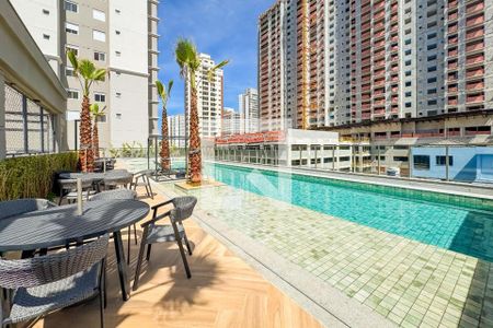 Apartamento à venda com 83m², 2 quartos e 1 vagaPiscina