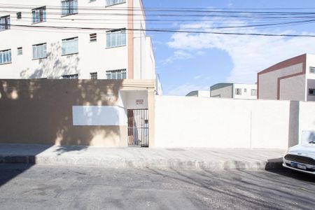 Apartamento para alugar com 45m², 2 quartos e 1 vagaFachada