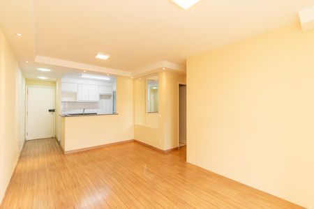 Sala de apartamento para alugar com 3 quartos, 70m² em Vila Invernada, São Paulo