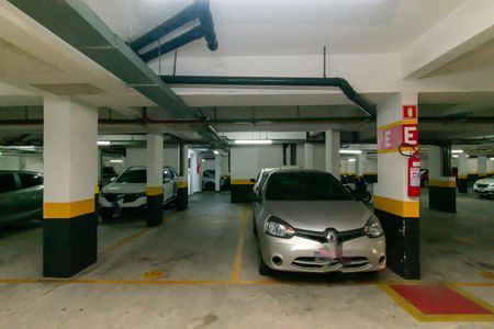 Apartamento para alugar com 70m², 3 quartos e 2 vagas Apartamento para alugar com 70m², 3 quartos e 2 vagasÁrea comum - Garagem
