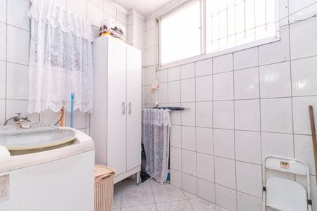 Casa à venda com 115m², 3 quartos e 2 vagasÁrea de Serviço