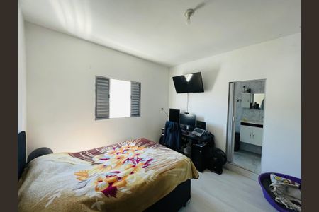 Casa à venda com 180m², 3 quartos e 2 vagasQuarto 1