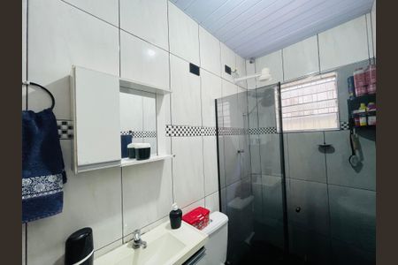 Casa à venda com 180m², 3 quartos e 2 vagasBanheiro 2