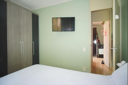 Quarto 1 de apartamento à venda com 2 quartos, 43m² em Mário Quintana, Porto Alegre