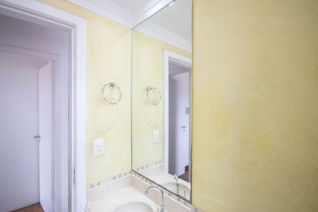 Apartamento para alugar com 60m², 2 quartos e 2 vagas Apartamento para alugar com 60m², 2 quartos e 2 vagasBanheiro