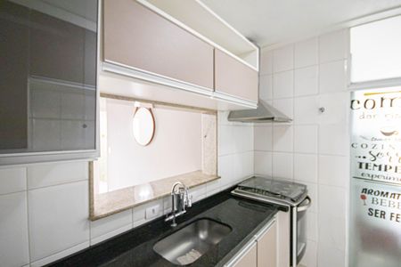 Apartamento para alugar com 60m², 2 quartos e 2 vagas Apartamento para alugar com 60m², 2 quartos e 2 vagasCozinha