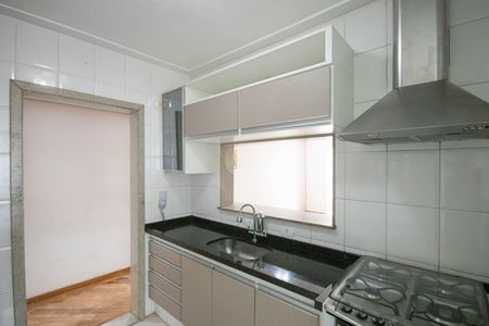 Apartamento para alugar com 60m², 2 quartos e 2 vagas Apartamento para alugar com 60m², 2 quartos e 2 vagasCozinha