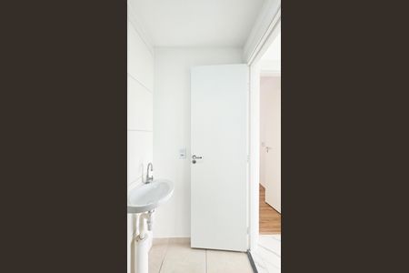 Apartamento para alugar com 38m², 2 quartos e sem vaga Apartamento para alugar com 38m², 2 quartos e sem vagaBanheiro