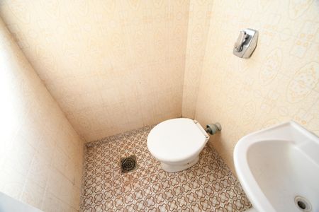 Casa à venda com 329m², 3 quartos e 6 vagasBanheiro de serviço