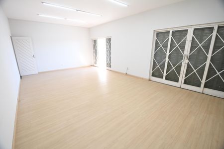 Sala 2 de casa à venda com 3 quartos, 329m² em Chácara da Barra, Campinas