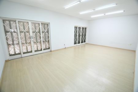 Casa à venda com 329m², 3 quartos e 6 vagasSala 2