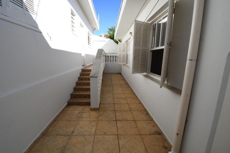 Casa à venda com 329m², 3 quartos e 6 vagasQuintal