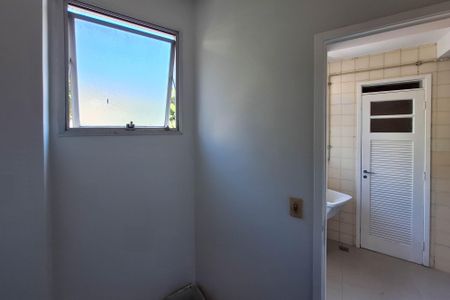 Apartamento à venda com 78m², 2 quartos e 2 vagasQuarto de Serviço