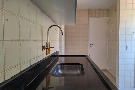 Apartamento à venda com 78m², 2 quartos e 2 vagasCozinha