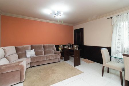 Casa à venda com 255m², 4 quartos e 3 vagasSala