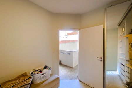 Casa à venda com 500m², 5 quartos e 8 vagas Casa à venda com 500m², 5 quartos e 8 vagasQuarto de Serviço