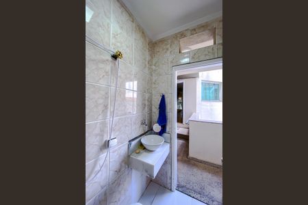 Casa à venda com 500m², 5 quartos e 8 vagas Casa à venda com 500m², 5 quartos e 8 vagasBanheiro de serviço