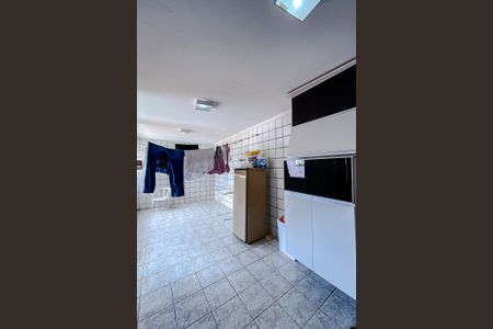 Casa à venda com 500m², 5 quartos e 8 vagas Casa à venda com 500m², 5 quartos e 8 vagasÁrea de Serviço