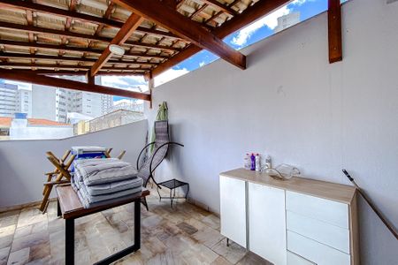 Casa à venda com 500m², 5 quartos e 8 vagas Casa à venda com 500m², 5 quartos e 8 vagasÁrea externa