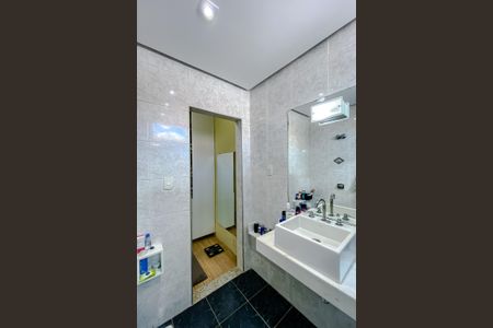 Casa à venda com 500m², 5 quartos e 8 vagas Casa à venda com 500m², 5 quartos e 8 vagasBanheiro da Suíte 3