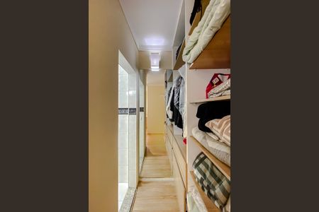 Casa à venda com 500m², 5 quartos e 8 vagas Casa à venda com 500m², 5 quartos e 8 vagasSuíte 2