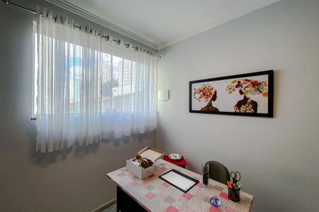 Casa à venda com 500m², 5 quartos e 8 vagas Casa à venda com 500m², 5 quartos e 8 vagasEscritório