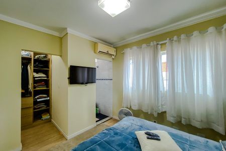 Casa à venda com 500m², 5 quartos e 8 vagas Casa à venda com 500m², 5 quartos e 8 vagasSuíte 1