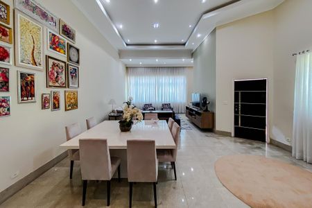 Casa à venda com 500m², 5 quartos e 8 vagas Casa à venda com 500m², 5 quartos e 8 vagasSala