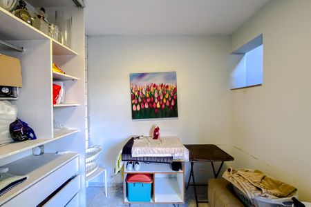 Casa à venda com 500m², 5 quartos e 8 vagas Casa à venda com 500m², 5 quartos e 8 vagasQuarto de Serviço