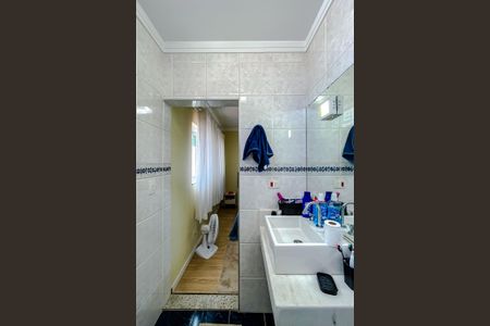 Casa à venda com 500m², 5 quartos e 8 vagas Casa à venda com 500m², 5 quartos e 8 vagasBanheiro da Suíte 1